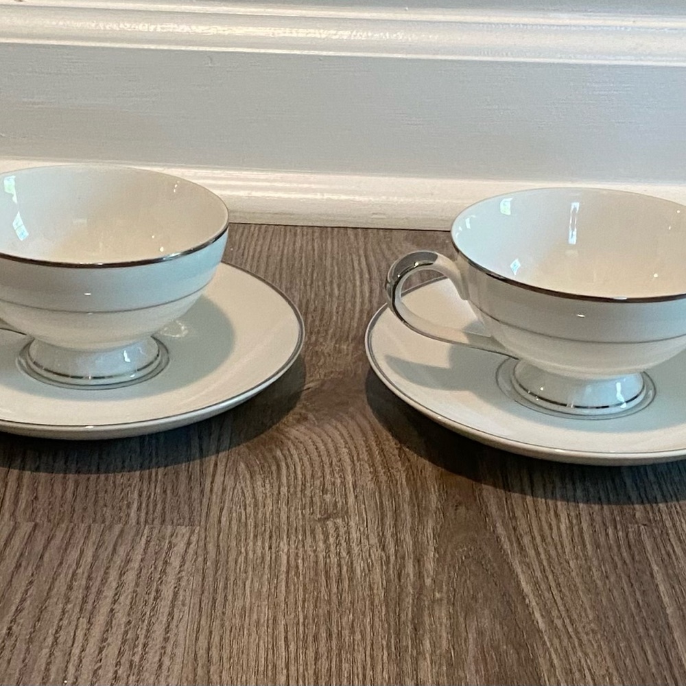 Mikasa Citation Set of 4 Cups and Saucers Set Fine China - Picture 3 of 11